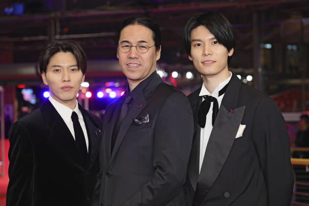 Miyu Irino, Yoshitoshi Shinomiya und Riku Hagiwara bei der Premiere des Animationsfilms A New Dawn Hana rokushÃ ga akeru hi ni auf der Berlinale 2026 76. Internationale Filmfestspiele Berlin im Berlinale Palast. Berlin, 18.02.2026