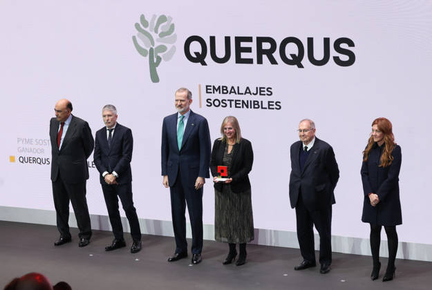 Felipe VI presides over the presentation of the 9th edition of the National SME of the Year Award I D The president of Santander Spain, Luis Isasi the Minister of the Interior, Fernando Grande Marlaska King Felipe VI the representative of the award winner QUERQUS the president of the Spanish Chamber of Commerce, José Luis Bonet, and the CEO of PRISA Media, Pilar Gil, during the presentation of the 9th edition of the National SME of the Year Award, on February 19, 2026, in Madrid Spain The National SME of the Year Award is an award that recognizes the work of small and medium-sized Spanish companies and their initiatives in internationalization, innovation, digitization, training and employment, and sustainability 19 FEBRUARY 2026 Marta Fer Copyright: xMartaxFernandezx 7305794