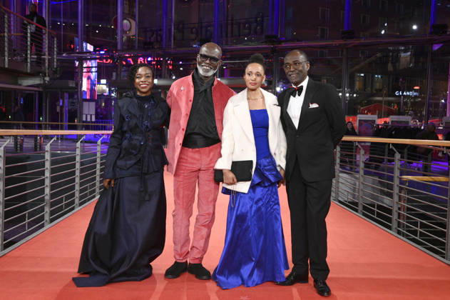 Achouackh Abakar Souleymane, Eriq Ebouaney, Maïmouna Miawama und Mahamat-Saleh Haroun bei der Premiere des Kinofilms Soumsoum, the Night of the Stars Soumsoum, la nuit des astres auf der Berlinale 2026 76. Internationale Filmfestspiele Berlin im Berlinale Palast. Berlin, 19.02.2026