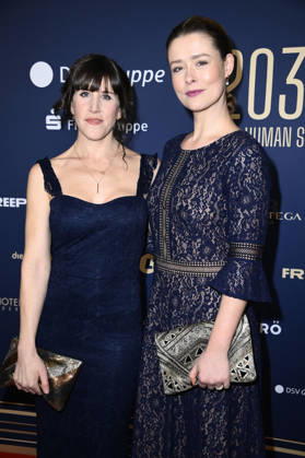 Laia Alvarez und Laura Louisa Garde beim 99Fire Films Award während der Berlinale 2026 in der Astor Film Lounge. Berlin, 19.02.2026