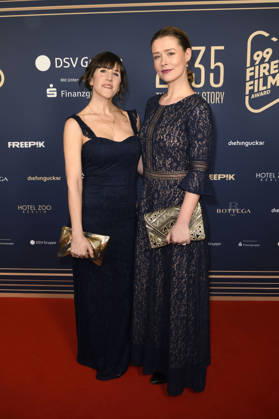 Laia Alvarez und Laura Louisa Garde beim 99Fire Films Award während der Berlinale 2026 in der Astor Film Lounge. Berlin, 19.02.2026
