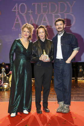 Tricia Tuttle, Celine Sciamma und Michael Stütz bei der Verleihung des 40. Teddy Award 2026 auf der Berlinale 2026 76. Internationale Filmfestspiele Berlin in der Volksbühne. Berlin, 20.02.2026