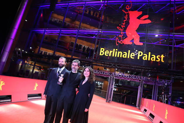 February 21, 2026, Berlin, Germany: Director Emin Alper poses with the Silver Bear Grand Jury Prize for Salvation after the closing ceremony of the 76th Berlin International Film Festival (Berlinale), Europe s first major film festival of the year, in Berlin. The festival runs from February 12 to 22, 2026. Berlin Germany  - ZUMAf146 20260221_zip_f146_042 Copyright: xRouzbehxFouladix