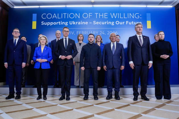 News Themen der Woche KW09 Statsministeren besoker Ukraina Kyiv, Ukraina 20260224. Sveriges statsminister Ulf Kristersson (f.v.), Latvias statsminister Silina Evika, Danmarks statsminister Mette Frederiksen, presidenten for Det europeiske rad Antonio Costa, Ukrainas forstedame Olena Zelenska, Ukrainas president Volodymyr Zelenskyj, Finlands president Alexander Stubb, europakommisjonens president Ursula von der Leyen, Estlands statsminister Kristen Michal, Islands statsminister Kristrun Frostadottir, Kroatias statsminister Andrej Plenkovic, Norges statsminister Jonas Ghar Store for et mote med koalisjonen av villige pa firearsdagen for den russiske invasjonen av Ukraina. Reisen skjer som en del av markeringen av at det er fire ar siden krigen startet. Copyright: xJavadxParsax xNTBx