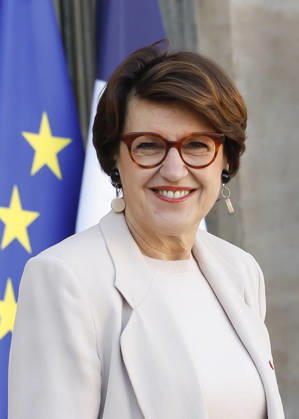 Weekly Cabinet Meeting - Paris French Agriculture Minister Annie Genevard leaves after the weekly cabinet meeting at The Elysee Presidential Palace in Paris, France on February 25, 2026. Photo by Jean-Bernard Vernier JBV News ABACAPRESS.COM Paris France Copyright: xVernierxJean-Bernard JBVxNews ABACAx