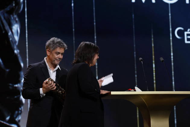 51st Cesar Ceremony Catherine Schwartz with the Best Editing Cesar Award for the Movie Nouvelle Vague during the Manu Payet during the 51st Cesar Film Awards held at l Olympia on February 26, 2026, in Paris, France. Photo by Nasser Berzane ABACAPRESS.COM Paris France  Copyright: xBerzanexNasser ABACAx