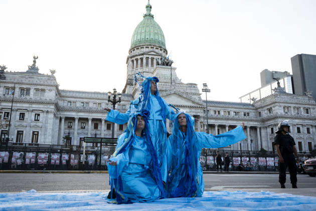 February 26, 2026, Buenos Aires, Buenos Aires, Argentina: Environmental organizations protested in front of the Argentine Congress against the amendment to the Glacier Law currently under debate in the Senate. The law protects glaciers and periglacial areas as strategic freshwater reserves and restricts mining and industrial activity in those regions. Buenos Aires Argentina - ZUMAs358 20260226_znp_s358_005 Copyright: xSilvanaxSafenreiterx