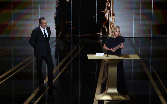 La 51e cÃ rÃ monie des CÃ sar 2026 a l Olympia de Paris Pictures :Jean Dujardin remet le cesar de la meilleur actrice Ã Lea Drucker La 51e cÃ rÃ monie des CÃ sar 2026 a l Olympia de Paris lÃ a Drucker remporte le CÃ sar de la meilleure actrice lÃ a Drucker remporte le CÃ sar de la meilleure actrice  Copyright: xDavidxKerx