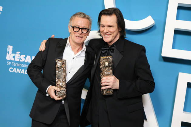 51st Cesar Ceremony Press Room Jim Carrey poses with the Honorary Cesar Award and Franck Dubosc during the 51st Cesar Film Awards held at l Olympia on February 26, 2026, in Paris, France. Photo by Jerome Domine ABACAPRESS.COM Paris France  Copyright: xDominexJerome ABACAx