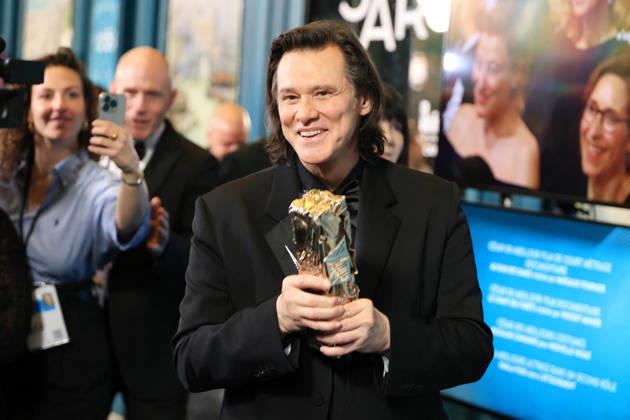 51st Cesar Ceremony Press Room Jim Carrey poses with the Honorary Cesar Award during the 51st Cesar Film Awards held at l Olympia on February 26, 2026, in Paris, France. Photo by Jerome Domine ABACAPRESS.COM Paris France  Copyright: xDominexJerome ABACAx