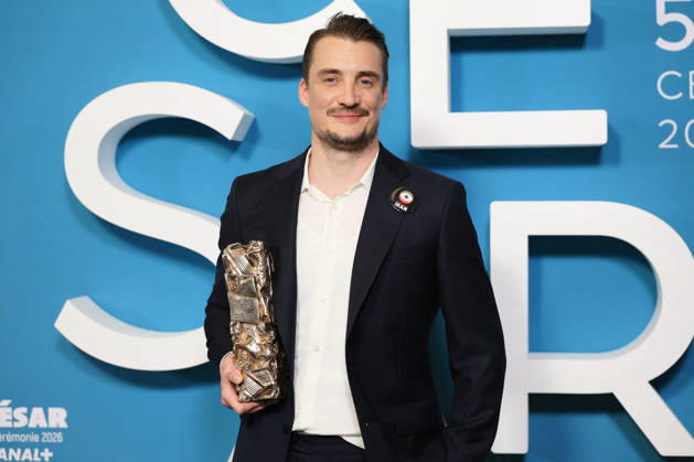 51st Cesar Ceremony Press Room Pierre Lottin poses with the Best Supporting Actor Cesar Award during the 51st Cesar Film Awards held at l Olympia on February 26, 2026, in Paris, France. Photo by Jerome Domine ABACAPRESS.COM Paris France  Copyright: xDominexJerome ABACAx