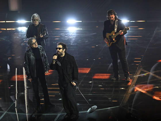 Sanremo, 76th Italian Song Festival. Fourth Night. Pictured: Tommaso Paradiso with Stadio. Copyright: xMaurizioxD Avanzox xipa-agency.netx xPoolxSanremox02x IPA_Agency_IPA72121836