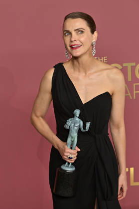 Keri Russell, winner of the Outstanding Performance by a Female Actor in a Drama Series Award for The Diplomat, appears backstage during the 32nd annual SAG Awards held at the Shrine Auditorium in Los Angeles on Sunday, March 1, 2026.  LAP20260301881 JIMxRUYMEN