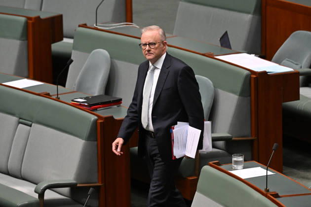 QUESTION TIME, Australian Prime Minister Anthony Albanese arrives during Question Time in the House of Representatives at Parliament House in Canberra, Wednesday, March 2, 2026. ( NO ARCHIVING CANBERRA AUSTRALIAN CAPITAL TERRITORY AUSTRALIA Copyright: xLUKASxCOCHx 20260302120038123007