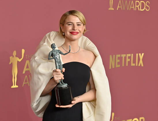 Jessie Buckley, winner of the Outstanding Performance by a Female Actor in a Leading Role award for Hamnet, appears backstage during the 32nd annual SAG Awards held at the Shrine Auditorium in Los Angeles on Sunday, March 1, 2026.  LAP20260301170 JIMxRUYMEN