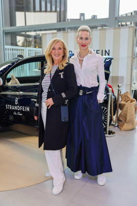 Neue Beauty-Ära bei Strandfein: Uta Raasch und Jeannine Halene präsentieren die Strandfein Beauty Signature Line - Designerin Uta Raasch mit ihrer Geschäftspartnerin Jeannine Halene (Agentur Rheinschurken.de ) setzen ein starkes Zeichen mit ihrer neu gegründeten Marke ! Düsseldorf The Art of Beauty Messe NRW Deutschland
