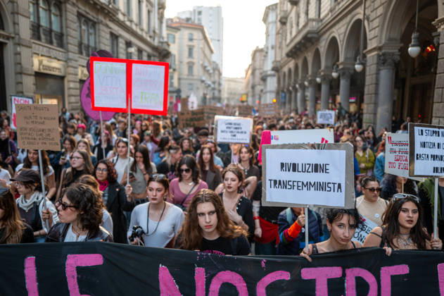 News Bilder des Tages March 7, 2026, Turin, To, Italy: Feminist demonstration, through the streets of the city center, organized by the Non Una di Meno movement, Turin, 07 03 2026 Turin Italy  - ZUMAa289 20260307_zia_a289_139 Copyright: xRiccardoxGiordanox