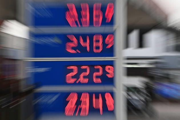 Kein Ende in Sicht-taeglich neue Hoechsstaende beim Tanken.Diesel teurer als Benzin! Explodierende Spritpreise wegen Iran Krieg dauern an. Benzinpreise an einer Tankstelle in Muenchen am 09.03.2026