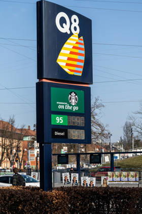 Gasoline Prices Rise Amid Iran War Gasoline prices at a Q8 gas station in Copenhagen, Denmark, on March 9, 2026. Stock markets plunge on Monday as oil and gas prices soar on fears about supplies from the Middle East, with the US-Israeli war against Iran continuing into a second week with no sign of letting up. Copenhagen Denmark  Copyright: xKristianxTuxenxLadegaardxBergx originalFilename: berg-gasoline260309_npAhU.jpg