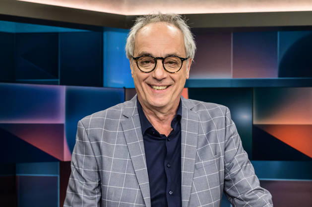 GER, Berlin, tough but fair Ð political talk show, TV, format, with host Louis Klamroth, Das Erste, pictured from left: Christian Rach: Top chef and podcaster (ÒDreimal freie MeinungÓ Three Times Free Opinion ) , March 9, 2026 Copyright: HMBxMedia UwexKoch