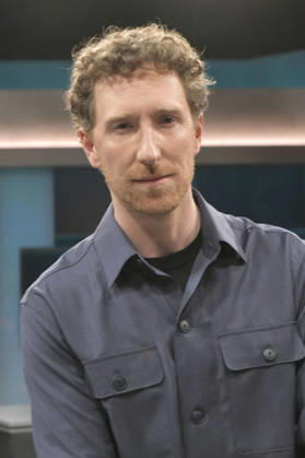 Luis Klamroth in der ARD-Talkshow hart aber fair im Studio Adlershof. Berlin, 09.03.2026