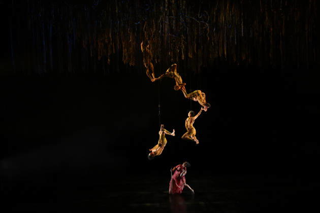 Entertainment Bilder des Tages #2 AUSTRALIAN BALLET FLORA PREVIEW, The Australian Ballet and Bangarra Dance Theatre perform during a media preview of Flora at the Regent Theatre in Melbourne, Wednesday, March 11, 2026. ( NO ARCHIVING MELBOURNE VICTORIA AUSTRALIA  Copyright: xJAMESxROSSx 20260311147929547032