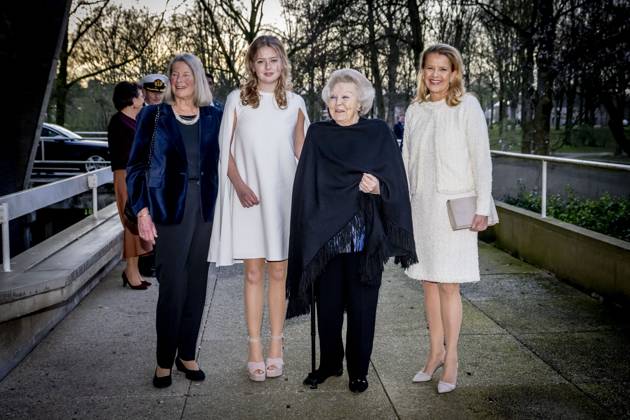 EINDHOVEN - Princess Beatrix, Princess Mabel, and their daughter Zaria attend the presentation of the Prince Friso Engineering Award. For the twelfth time, this award bears the name of the late Prince Friso, a mechanical and aerospace engineer and member of KIVI. ROBIN UTRECHT ANP netherlands out - belgium out  Copyright: xx x553055403x originalFilename: 553055403.jpg