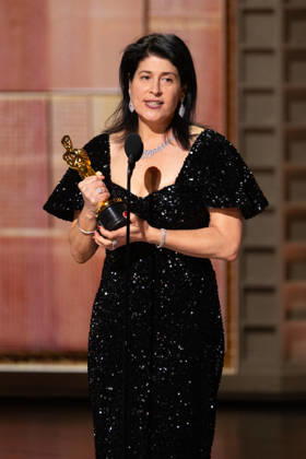 98th Oscars, Academy Awards Kate Hawley accepts the Oscar for Costume Design during the 98th Oscars at the Dolby Theatre at Ovation Hollywood on Sunday, March 15, 2026., Credit:Trae Patton The Academy Avalon United States of America, CA, Hollywood, Dolby Theater Copyright: xTraexPattonx xThexAcademyx xAvalonx 1083370523