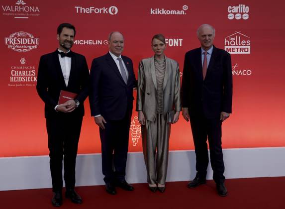 CEREMONIE GUIDE MICHELIN PHOTOPQR NICE MATIN Jean François Ottonello Monaco 16 03 2026 NO TABLOIDS CEREMONIE GUIDE MICHELIN 2026 France et Monaco au Grimaldi Forum de Monaco le prince Albert II, la princesse Charlene avec Gwendal Poullennec Directeur du Guide Michelin et Florent Menegaux, president de Michelin the 2026 Michelin Guide award winners ceremony in Monaco on March 16, 2026 International Director of The Michelin Guides Gwendal Poullennec, Prince s Albert II of Monaco, Princess Charlene De Monaco and the director of Michelin Group Florent Menegaux Monaco France  Copyright: xPHOTOPQR NICExMATIN MAXPPPxJeanxFrançoisxOttonellox 20260316NIM5460 20260316NIM5460