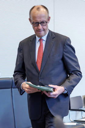 Fraktionssitzung CDU CSU Friedrich Merz (CDU), Fraktionsvorsitzender, bei einer Fraktionssitzung am 17.03.2026 in Berlin. Berlin Berlin Deutschland Bundestag