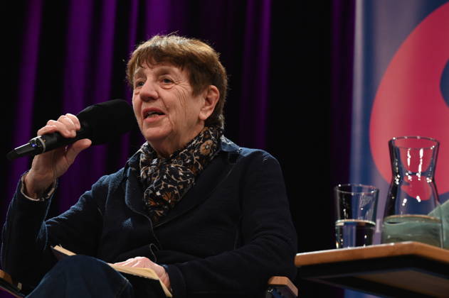 Journalistin Margarete von Schwarzkopf liest und spricht auf der Lit.Cologne, dem internationalen Literaturfestival