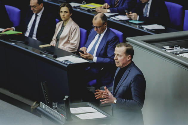 Adis Ahmetovic, Mitglied des Deutschen Bundestages (SPD), aufgenommen im Rahmen der Debatte zur Regierungserklaerung im Deutschen Bundestag in Berlin, 18.03.2026. Berlin Deutschland Copyright: xFlorianxGaertnerx