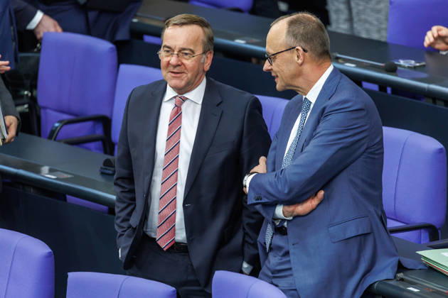 Bundestag Boris Pistorius (SPD), Bundesminister der Verteidigung und Bundeskanzler Friedrich Merz (CDU), im Deutschen Bundestag am 18.03.26 in Berlin. Berlin Berlin Deutschland Bundestag