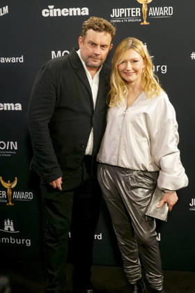 cntv Sebastian Bezzel Schauspieler mit Frau Johanna Gehlen zu Gast bei der Verleihung des Jupiter Award 2026 im Hotel Ameron am Donnerstag 19.03.2026 in Hamburg Hamburg Deutschland