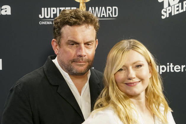 cntv Sebastian Bezzel Schauspieler mit Frau Johanna Gehlen zu Gast bei der Verleihung des Jupiter Award 2026 im Hotel Ameron am Donnerstag 19.03.2026 in Hamburg Hamburg Deutschland