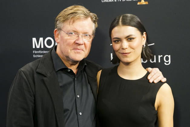 cntv Justus von Dohnanyi Schauspieler mit Beleitung zu Gast bei der Verleihung des Jupiter Award 2026 im Hotel Ameron am Donnerstag 19.03.2026 in Hamburg Hamburg Deutschland