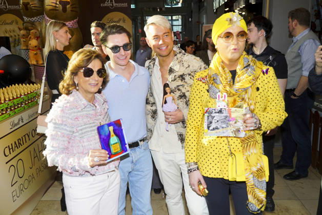 cntv Claudia Obert, Max Suhr, Julian F.M. Stoeckel , Marcell Damaschke. zu Gast bei der Lind Goldhasen Oster Charity und Feier 20 Jahre Europa Passage Donnerstag 19.03.2026 in Hamburg Hamburg Germany