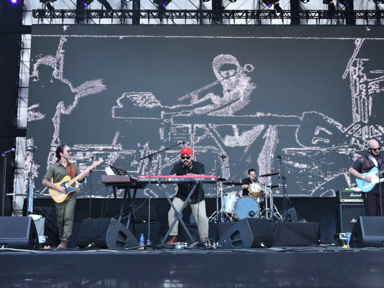 RECORD DATE NOT STATED I m going to Lollapalooza. Sao Paulo (SP), 03 22 2026 - Culture Music Shows - The rock band Papangu opens the day on the Flying Fish stage on the last day of Lollapalooza 2026 at the Interlagos racetrack in the south of Sao Paulo, this Sunday, March 22, 2026. (Foto: Leandro Chemalle Thenews2 imago images) I m going to Lollapalooza. Copyright: xLeandroxChemallex