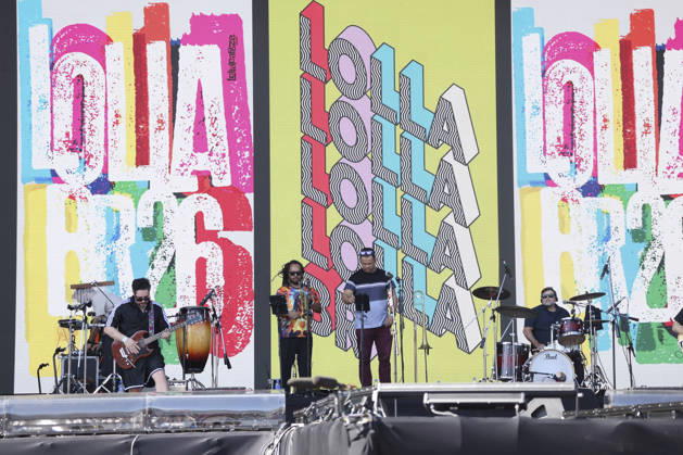 Mundo Livre S A will perform at Lollapalooza Brazil 2026 in Sao Paulo. Sao Paulo (SP), 03 22 2026 Lollapalooza Brazil Show Mundo Livre S A The band Mundo Livre S A performs during the Lollapalooza Brazil festival, held at the Interlagos racetrack, in the southern zone of the city of Sao Paulo. The event brings together national and international artists in three days of shows and musical attractions, on March 22, 2026. (Foto: Leco Viana Thenews2 imago images) Mundo Livre S A will perform at Lollapalooza Brazil 2026 in Sao Paulo. Copyright: xLecoxVianax