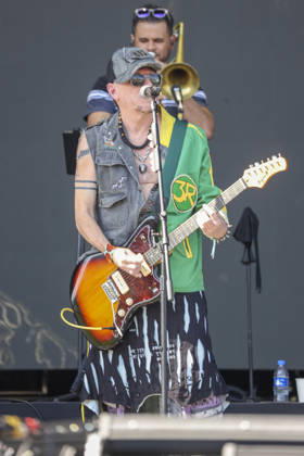 Mundo Livre S A will perform at Lollapalooza Brazil 2026 in Sao Paulo. Sao Paulo (SP), 03 22 2026 Lollapalooza Brazil Show Mundo Livre S A The band Mundo Livre S A performs during the Lollapalooza Brazil festival, held at the Interlagos racetrack, in the southern zone of the city of Sao Paulo. The event brings together national and international artists in three days of shows and musical attractions, on March 22, 2026. (Foto: Leco Viana Thenews2 imago images) Mundo Livre S A will perform at Lollapalooza Brazil 2026 in Sao Paulo. Copyright: xLecoxVianax