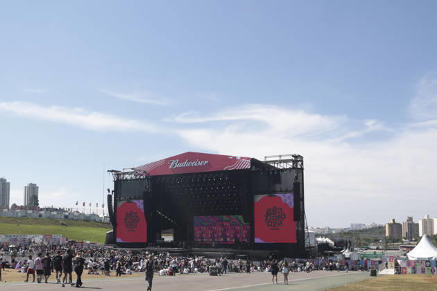 Mundo Livre S A will perform at Lollapalooza Brazil 2026 in Sao Paulo. Sao Paulo (SP), 03 22 2026 Lollapalooza Brazil Show Mundo Livre S A The band Mundo Livre S A performs during the Lollapalooza Brazil festival, held at the Interlagos racetrack, in the southern zone of the city of Sao Paulo. The event brings together national and international artists in three days of shows and musical attractions, on March 22, 2026. (Foto: Leco Viana Thenews2 imago images) Mundo Livre S A will perform at Lollapalooza Brazil 2026 in Sao Paulo. Copyright: xLecoxVianax