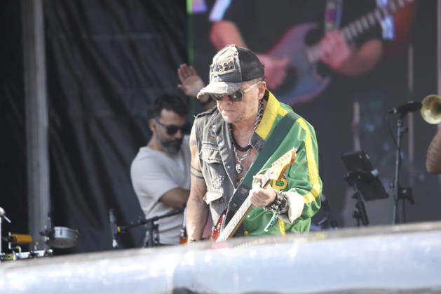 Mundo Livre S A will perform at Lollapalooza Brazil 2026 in Sao Paulo. Sao Paulo (SP), 03 22 2026 Lollapalooza Brazil Show Mundo Livre S A The band Mundo Livre S A performs during the Lollapalooza Brazil festival, held at the Interlagos racetrack, in the southern zone of the city of Sao Paulo. The event brings together national and international artists in three days of shows and musical attractions, on March 22, 2026. (Foto: Leco Viana Thenews2 imago images) Mundo Livre S A will perform at Lollapalooza Brazil 2026 in Sao Paulo. Copyright: xLecoxVianax