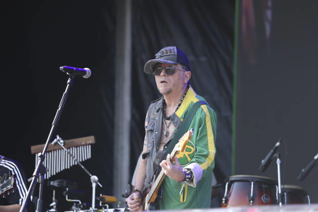 Mundo Livre S A will perform at Lollapalooza Brazil 2026 in Sao Paulo. Sao Paulo (SP), 03 22 2026 Lollapalooza Brazil Show Mundo Livre S A The band Mundo Livre S A performs during the Lollapalooza Brazil festival, held at the Interlagos racetrack, in the southern zone of the city of Sao Paulo. The event brings together national and international artists in three days of shows and musical attractions, on March 22, 2026. (Foto: Leco Viana Thenews2 imago images) Mundo Livre S A will perform at Lollapalooza Brazil 2026 in Sao Paulo. Copyright: xLecoxVianax