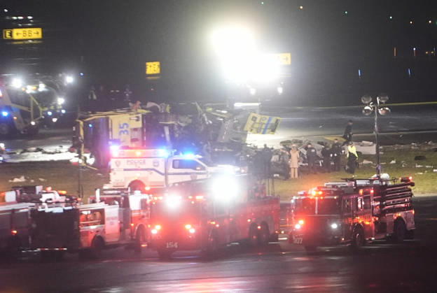 Air Canada plane collides with fire truck at LaGuardia, killing 2, injuring others NEW YORK, UNITED STATES - MARCH 23: Passenger plane collides with a fire truck while landing at LaGuardia Airport, killing the pilot and copilot and injuring two others on March 23, 2026, in New York, United States. Selcuk Acar Anadolu New York United States. Editorial use only. Please get in touch for any other usage. Copyright: x2026xAnadoluxSelcukxAcarx