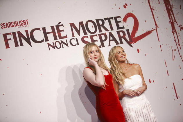 News - Photocall Finche morte non ci separi 2 Kathryn Newton Sarah Michelle Gellar attend the photocall for the Presentation of Finche morte non ci separi 2 at Casina Valadier, March 23, 2026, Rome, Italy. Roma Casina Valadier, Roma Italy Copyright: xMatteoxCassonix xLiveMediax LPN_2360940