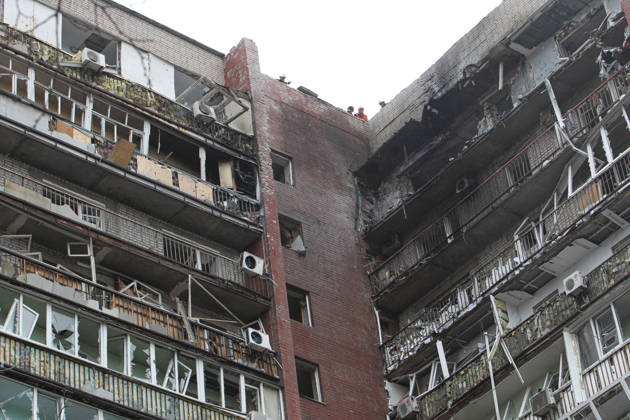 A 14-storey apartment block is damaged by a Russian drone strike in Dnipro, Ukraine, March 24, 2026. Russian forces attacked the eastern Ukrainian city with strike drones. At least 13 people were injured, including two girls aged 12 and nine, and a one-and-a-half-year-old boy. (Photo by Mykola Miakshykov Ukrinform) Russian army attacks apartment block with drone in Dnipro Copyright: xMykolaxMiakshykovx