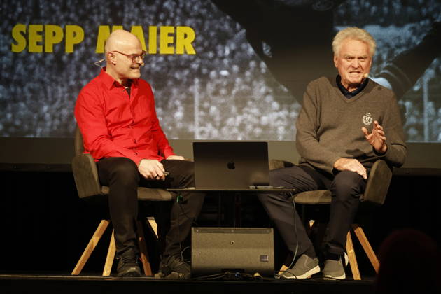 Sepp Maier auf Tour Tobias Bücklein und Sepp Maier bei der Sepp Maier Live Tour 2026 in der Karl-Diehl-Halle. Röthenbach an der Pegnitz, 23.03.2026 Röthenbach Nürnberger Land Karl Diehl-Halle Bayern D Copyright: xAgenturxWehnert R.Zichyx