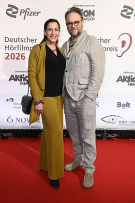 Ulrike Frank mit Ehemann Marc Schubring bei der Verleihung des 24. Deutschen Hörfilmpreises 2026 im Colosseum Filmtheater. Berlin, 24.03.2026