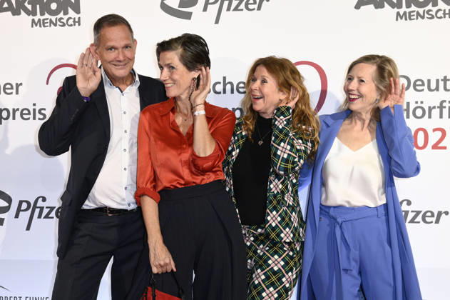 Klaus-Peter Grap, Julia Bremermann, Marion Kracht und Petra Zieser bei der Verleihung des 24. Deutschen Hörfilmpreises 2026 im Colosseum Filmtheater. Berlin, 24.03.2026