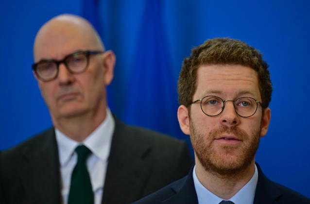 Roland Lescure, Minister of the Economy, Finance and Industrial, Energy and Digital Sovereignty, and David Amiel, Minister Delegate to the Minister of Action and Public Accounts, responsible for the Civil Service and State Reform, at a ministerial meeting to discuss public finances at the Economy ministry in Paris, France on March 27, 2026 Christian Liewig Bestimage Ministerials meeting to discuss public finances at the Economy ministry in Paris on March 27, 2026 Paris France  Copyright: xChristianxLiewigx xBestimagexChristianxLiewigx xBestimagex